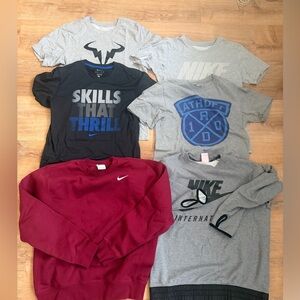 Nike T shirts and sweatshirts (lot)